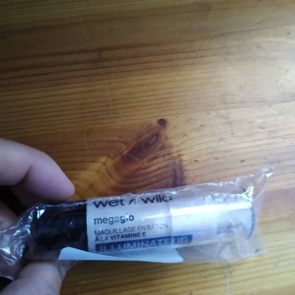 Korean Skincare and Wet and Wild makeup 3 item bundle, All Sealed - Picture 6 of 12